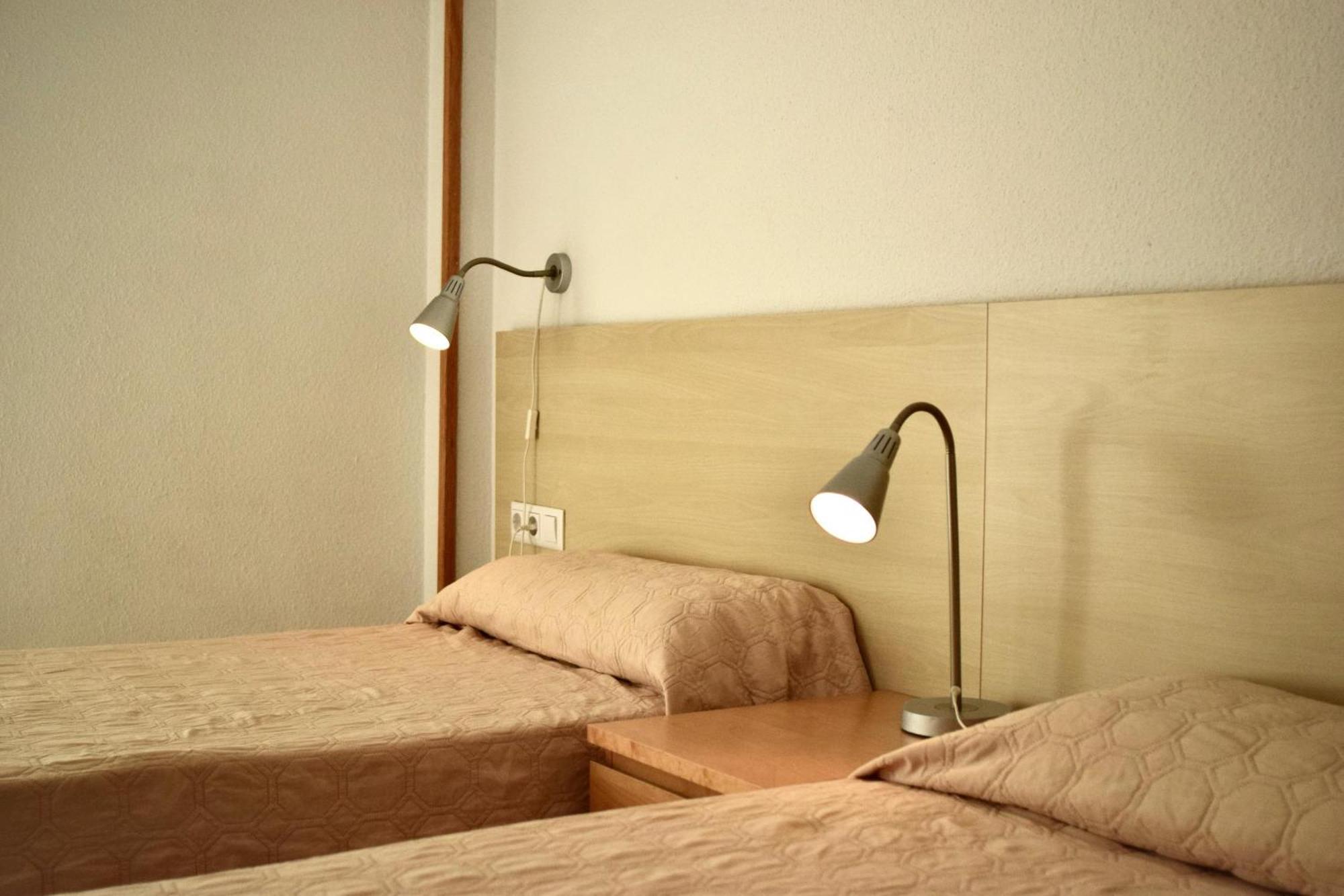 Residencia Universitaria Pare Claret Girona Exterior foto